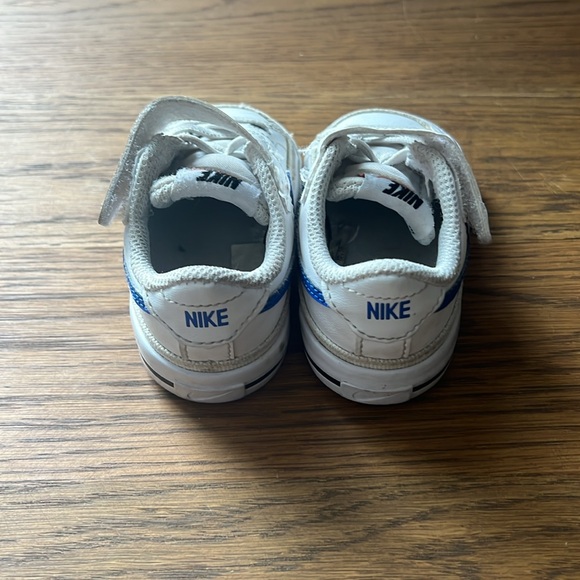 Nike Court Legacy Sneaker - Picture 3 of 4